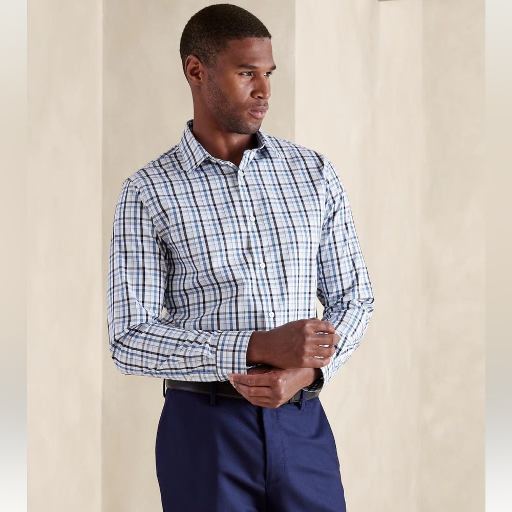 Banana Republic Men’s Slim Dress Shirt. NEW WITH TAGS. Blue Plaid. Size: L Tall